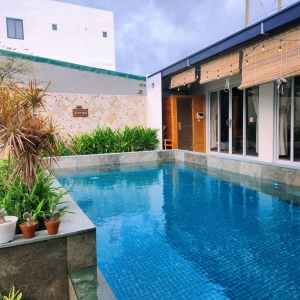 Homestay Vĩnh Hy có hồ bơi, không gian sang trọng