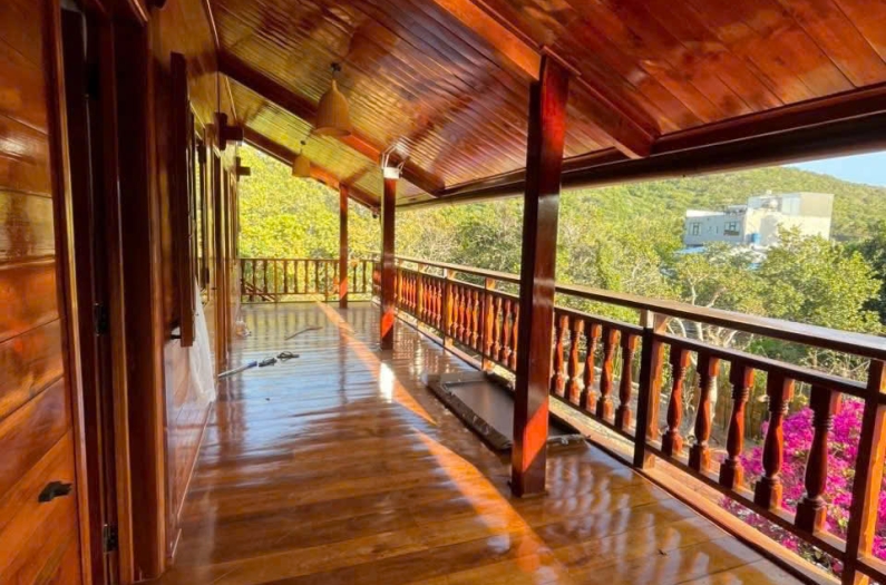 Homestay Nhà Gỗ & Coffee Làng Xưa