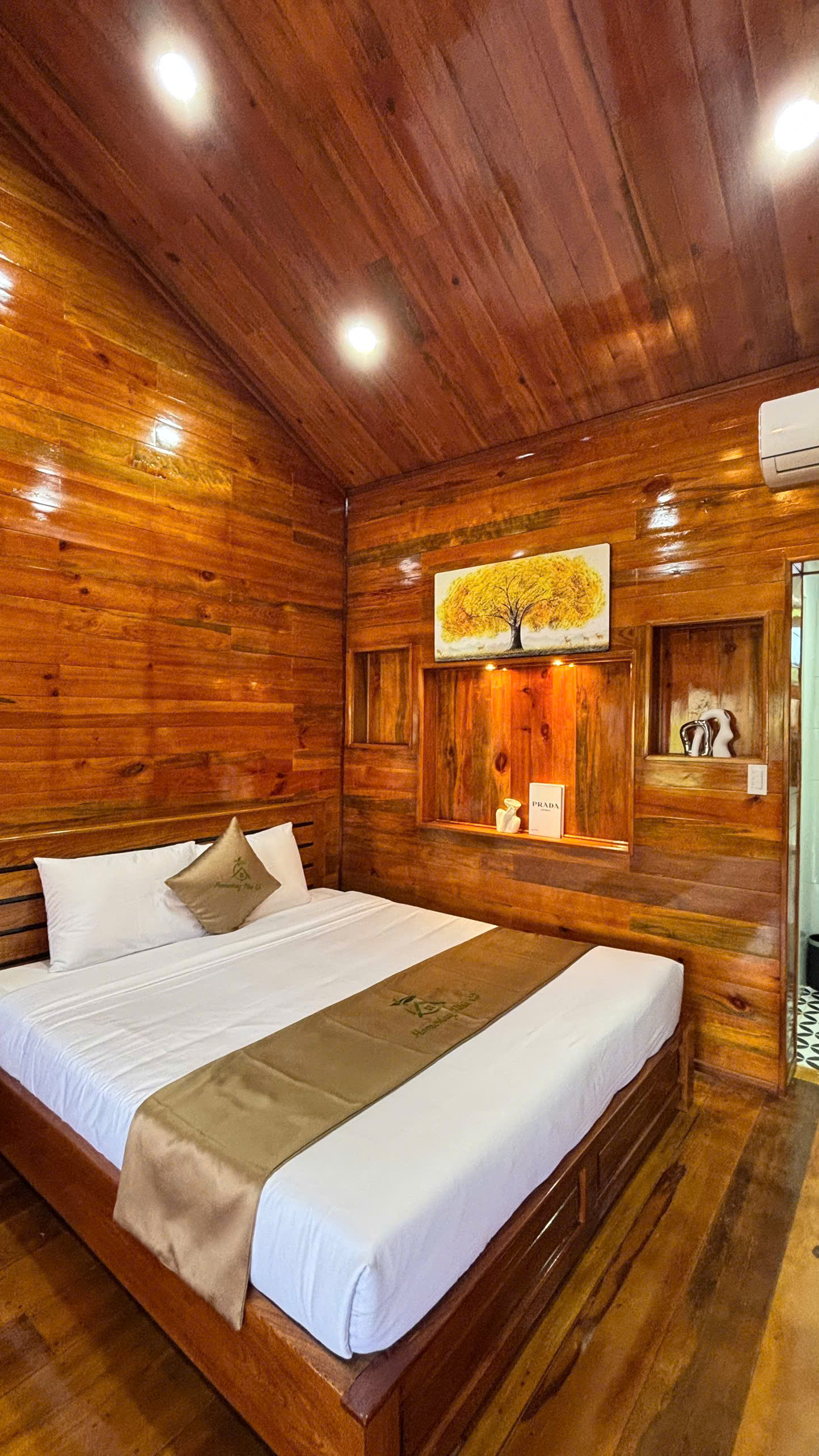 Nhà nghỉ Vĩnh Hy