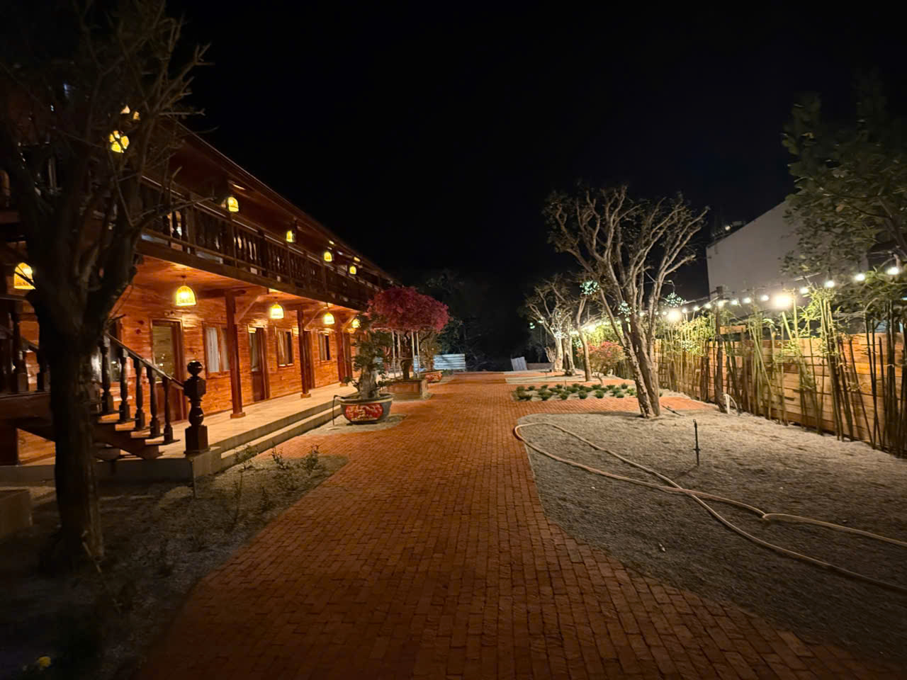 Khách sạn Vĩnh Hy Ninh Thuận