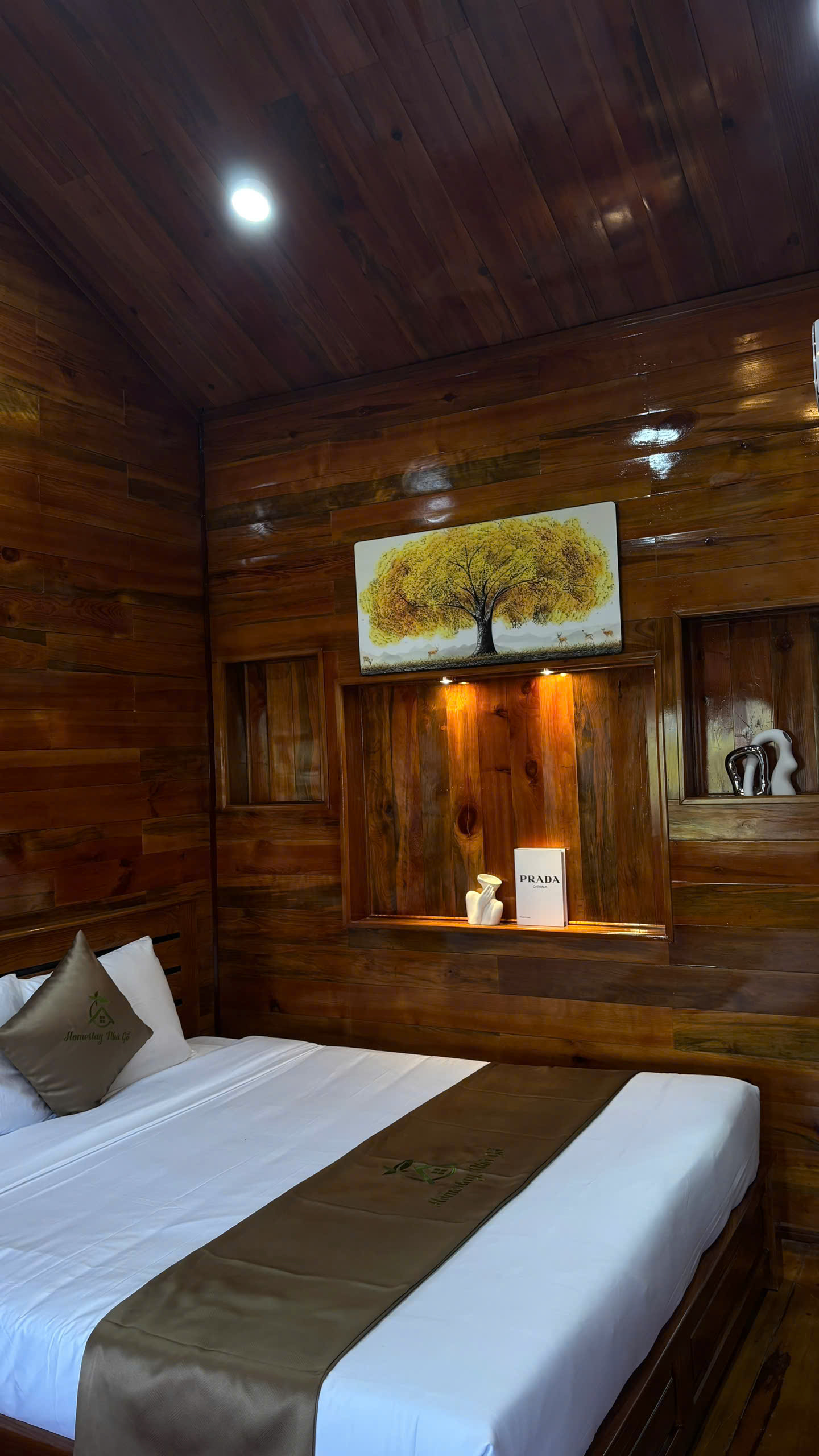 Khách sạn ở Vĩnh Hy