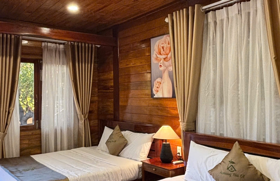 khách sạn vĩnh hy view vịnh